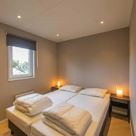 Lessenaar 23 | 6 Persoons In Holiday home *