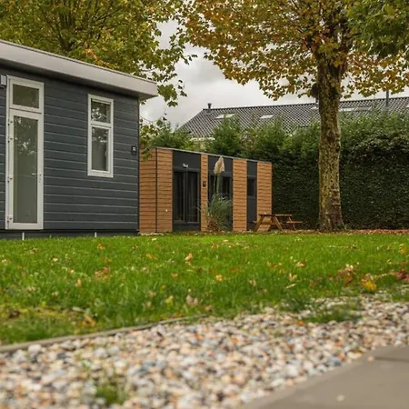 Lessenaar 23 | 6 Persoons In Holiday home Zennewijnen