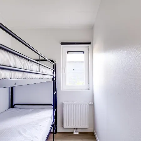 Vakantiehuis Lessenaar 23 | 6 Persoons In *