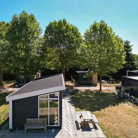Vakantiehuis Lessenaar 23 | 6 Persoons In *