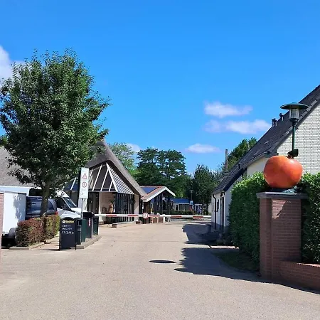 Lessenaar 23 I 6 Persoons Chalet In Zennewijnen Semesterbostad *